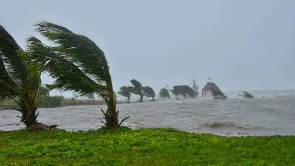По меньшей мере три человека погибли в результате разрушительного циклона "Батсирай" на Мадагаскаре