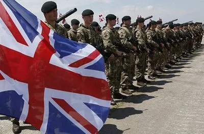 Великобритания направит в Польшу дополнительных военных