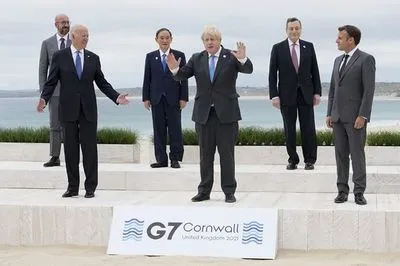 Лідери G7 проведуть віртуальну зустріч 24 лютого: обговорять нарощування військ РФ біля України - Bloomberg