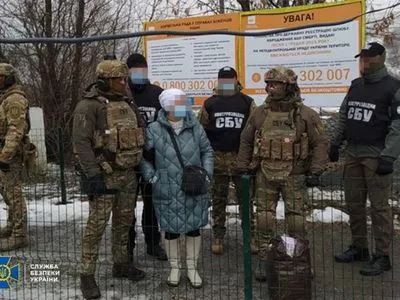 Собирала данные о силах и средствах ВСУ и рисовала карты-схемы: в Донецкой области задержали агента РФ