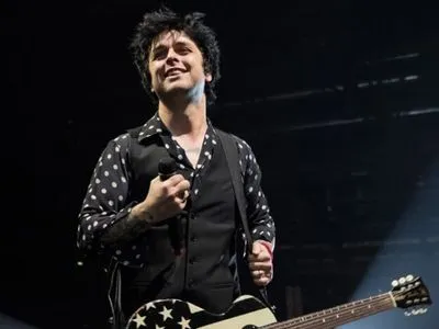 У вокалиста группы Green Day угнали автомобиль