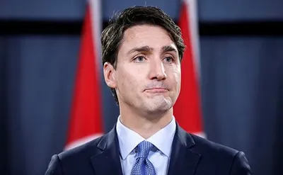 Премьер-министр Канады призвал дальнобойщиков прекратить протесты
