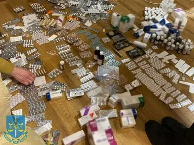 Перевозили по почте: во Львове разоблачили масштабный канал контрабанды наркотиков из ЕС