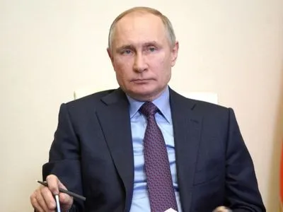 “Нравится — не нравится, терпи, моя красавица”: Путин прокомментировал Минские соглашения