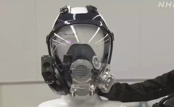 У Японії розробили “смарт-маску” для пожежників
