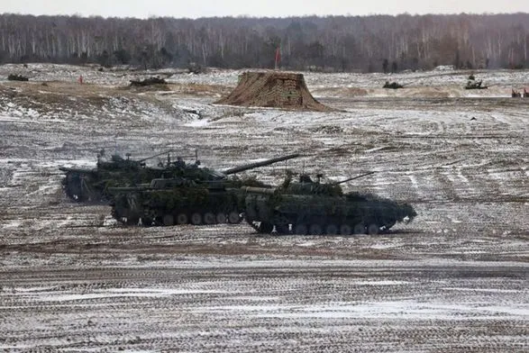 Масштабні військові навчання показали вплив Росії на Білорусь у протистоянні із Заходом - Reuters
