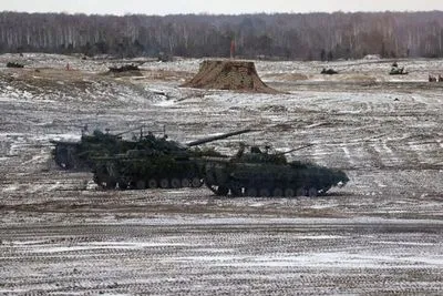 Масштабні військові навчання показали вплив Росії на Білорусь у протистоянні із Заходом - Reuters