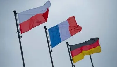 Страны Веймарского треугольника приняли декларацию, в которой призвали Россию к деэскалации вокруг Украины