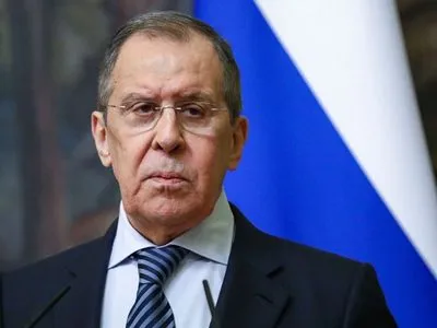 Россия посоветует дипломатам на время покинуть Украину