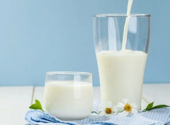 Врач рассказал о влиянии молока и витаминов на опухоли