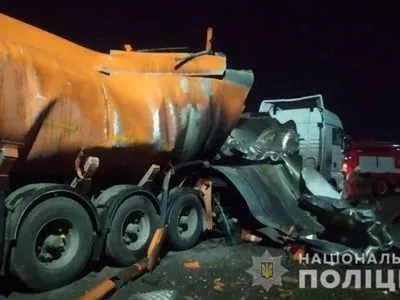 В Полтавской области взорвался бензовоз, есть погибший