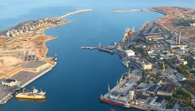 Незаконно заходили до портів окупованого Криму: накладено арешти на 5 суден-порушників