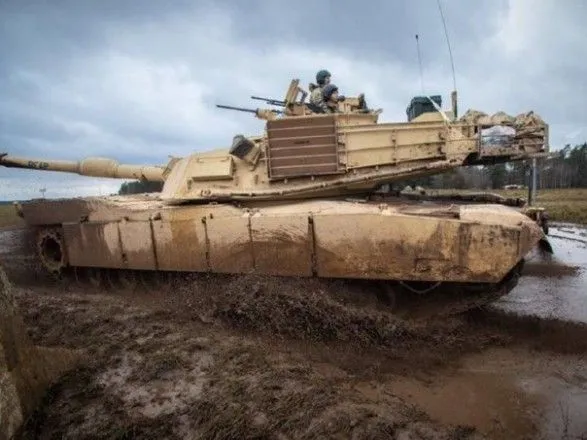США схвалили продаж Польщі 250 танків Abrams