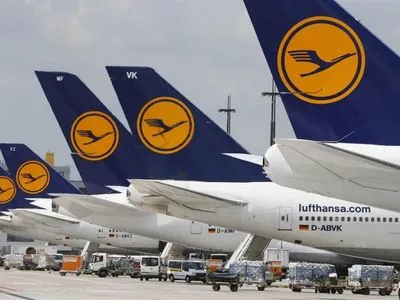 Lufthansa призупиняє рейси до Києва та з Києва до 28 лютого