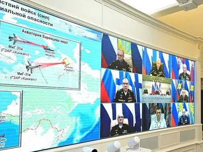 Россия начала учения с участием “ядерной триады”. Путин с Лукашенко наблюдают из Кремля