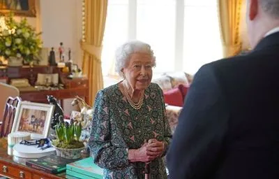 Королева Великобритании Елизавета заразилась коронавирусом