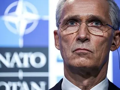 Глава НАТО осуждает признание Россией сепаратистских регионов в Украине