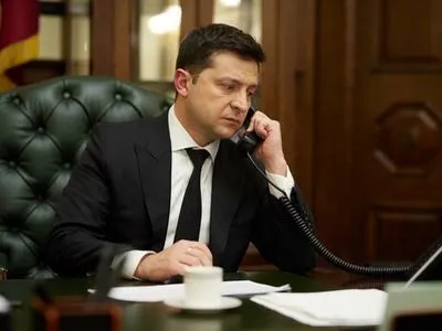 Зеленський поговорив з прем'єром Угорщини: про що домовилися
