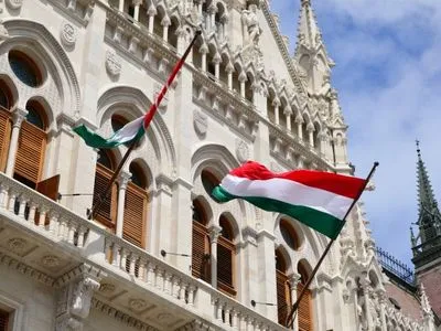 Угорщина запевнила, що розгорнула військові підрозділи на кордоні з Україною з гуманітарною метою