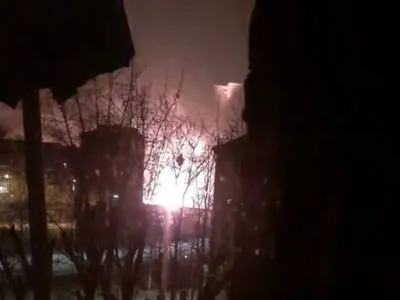 У різних районах Києва чути постріли та вибухи