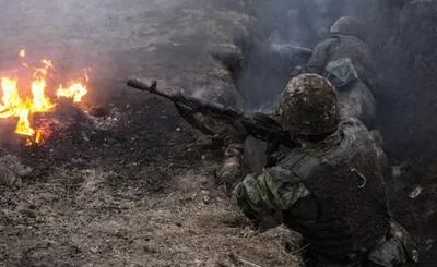 В Киеве в районе Троещины раздаются взрывы — российские военные пытаются атаковать ТЭЦ