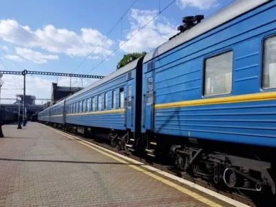Укрзализныця объявила ряд эвакуационных рейсов из столицы