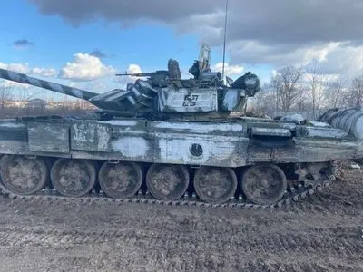 Українські військові захопили кілька російських танків під Черніговом