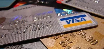 НБУ звернувся до Visa та Mastercard з вимогою зупинити обслуговування платіжних карток, емітованих російськими банками