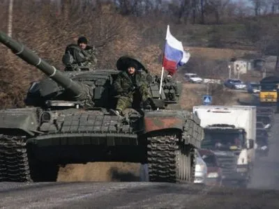 Російські танки на Сумщині розстріляли автобус з цивільними, "швидкі" не пропускають - ЗМІ