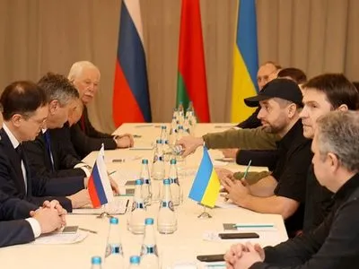 Переговори України та РФ продовжуються, з хвилини на хвилину – третій раунд