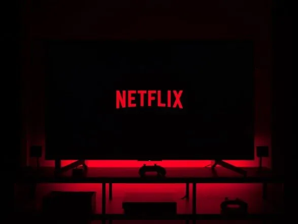Netflix приостанавливает все проекты в России