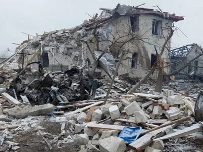 Обстріл окупантами Житомира: пошкоджено житлові будинки та перинатальний центр