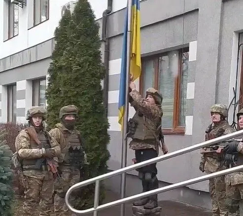 Під контролем ЗСУ: над Бучею піднято український прапор