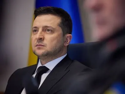 Записал видео из своего кабинета: Зеленский подтвердил, что он в Киеве