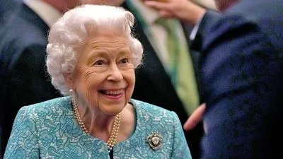 Королева Елизавета сделала пожертвование из личных средств в поддержку украинских беженцев