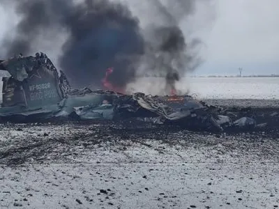 Над Волновахою українські військові збили ворожий штурмовик Су-25