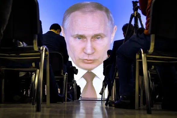 Зеленский считает, ядерные угрозы Путина блефом