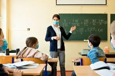 Одесские школы возобновляют образовательный процесс с понедельника