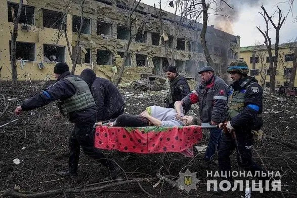 Лавров підтвердив, що Росія свідомо розбомбила пологовий будинок у Маріуполі