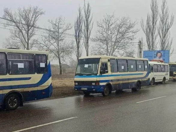 u-sumi-dlya-evakuatsiyi-virushili-35-avtobusiv