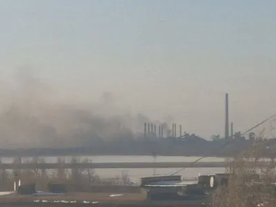 Российские оккупанты обстреляли Авдеевский коксохимический завод — вспыхнул пожар, город без отопления