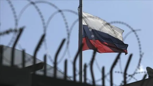 Словакия отсылает трех сотрудников российского посольства - МИД