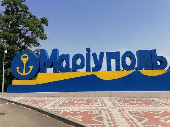 Из Мариуполя по дороге в Бердянск удалось выехать более 160 частным автомобилям