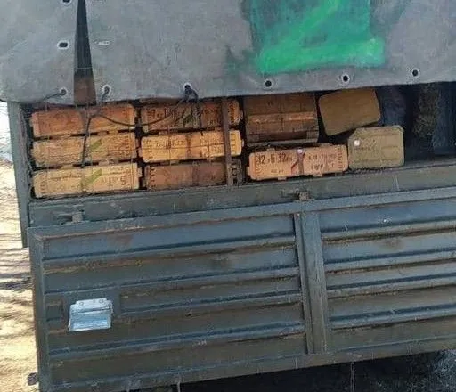 Ворог втікав, кинувши вантажівку з боєприпасами: на Миколаївщині захопили трофеї і передали ЗСУ