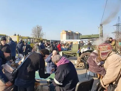 Киевщина: из Бучи в Белогородку прибыли 7 эвакуационных автобусов