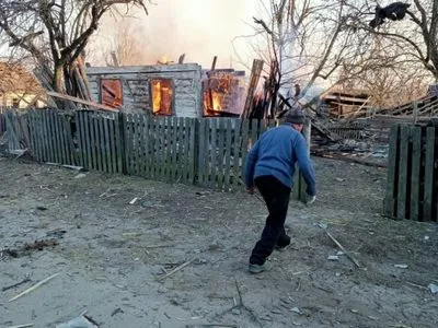 Оккупанты нанесли авиаудар по Житомирской области: повреждены 13 зданий, есть травмированные