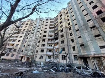 Вражеская атака на Киев: от обломков снаряда в Святошинском районе пострадало пять человек
