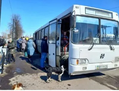 На Луганщине эвакуировали почти 12,5 тыс. человек