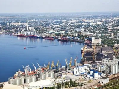 Российские оккупанты обстреляли порт Николаева
