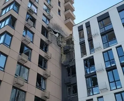 Окупанти пошкодили в Києві вже 87 житлових будинків